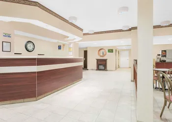 Microtel Inn & Suites by Wyndham Hamburg hotel thumbnail 2
