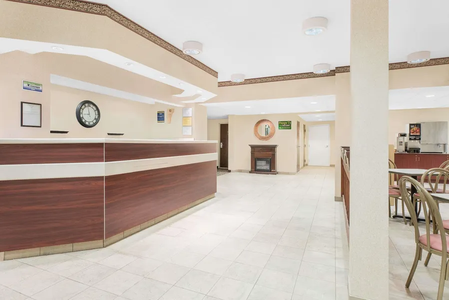 Microtel Inn & Suites by Wyndham Hamburg hotel detail image 2