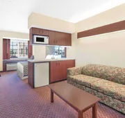 Microtel Inn & Suites by Wyndham Hamburg hotel detail image 4
