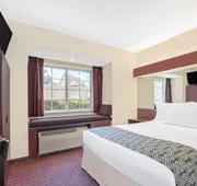 Microtel Inn & Suites by Wyndham Hamburg hotel detail image 5