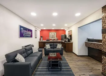 Travelodge by Wyndham Miles City hotel thumbnail 3