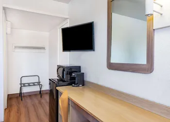 Travelodge by Wyndham Miles City hotel thumbnail 8