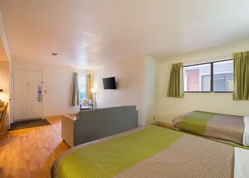 Studio 6 Extended Stay - Greensboro, NC hotel thumbnail 3