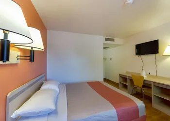Motel 6 Weed - Mount Shasta hotel thumbnail 5
