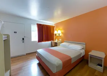 Motel 6 Weed - Mount Shasta hotel thumbnail 7