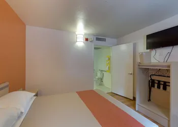Motel 6 Weed - Mount Shasta hotel thumbnail 8