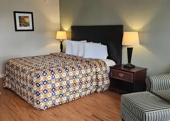 Astoria West hotel thumbnail 7