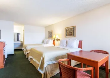 Travel Inn hotel thumbnail 2