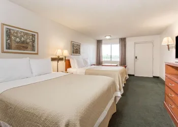 Travel Inn hotel thumbnail 8