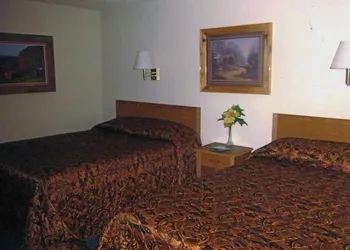 Color Country Motel hotel thumbnail 5