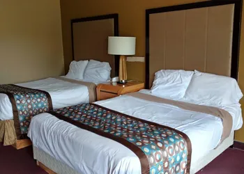 Americas Best Value Inn & Suites Kansas City hotel thumbnail 4