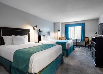 Ramada by Wyndham Surrey/Langley hotel thumbnail 8