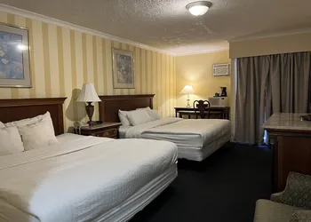 Island Travel Inn hotel thumbnail 8