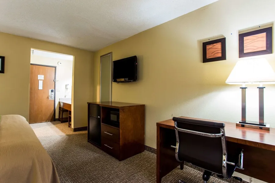 Comfort Inn Columbia West hotel detail image 6