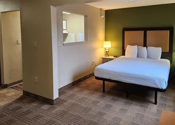 Suburban Studios Columbus East hotel thumbnail 7