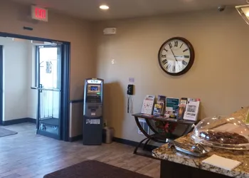 Quality Inn hotel thumbnail 2