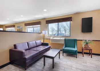 Quality Inn hotel thumbnail 5