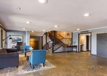 Red Lion Hotel Monterey hotel thumbnail 2