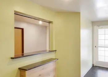 WoodSpring Suites Conroe hotel thumbnail 3