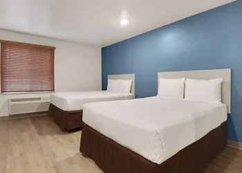 WoodSpring Suites Conroe hotel thumbnail 7