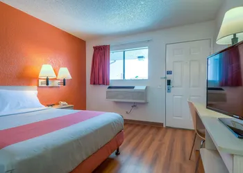 Motel 6 Rowland Heights, CA - Los Angeles - Pomona hotel thumbnail 7