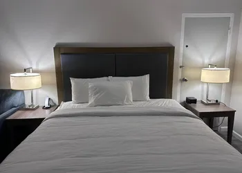 Silver Beach Hotel hotel thumbnail 4