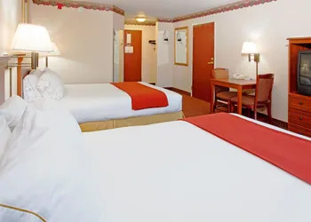 Holiday Inn Express Hillsville by IHG hotel thumbnail 4