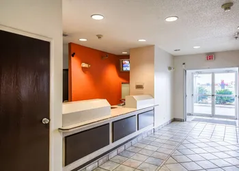 Motel 6 New Braunfels, TX hotel thumbnail 6