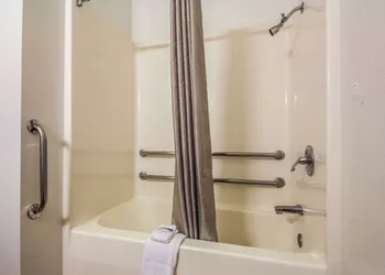 Motel 6 New Braunfels, TX hotel thumbnail 7