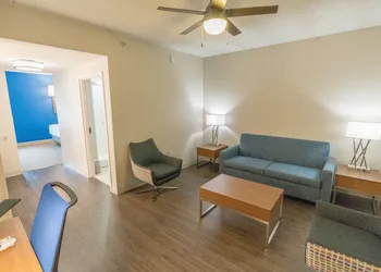 Holiday Inn Express & Suites Nashville - Brentwood I-65 by IHG hotel thumbnail 4