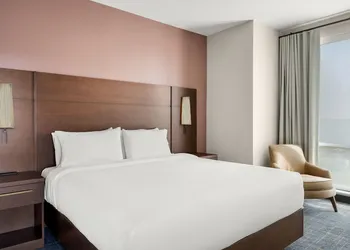 Residence Inn by Marriott Milwaukee Brookfield at Poplar Creek hotel thumbnail 5