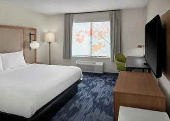 Fairfield Inn & Suites by Marriott Detroit Farmington Hills hotel thumbnail 7
