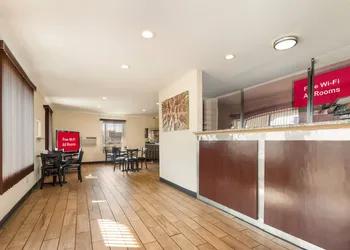 Red Roof Inn Santee hotel thumbnail 7