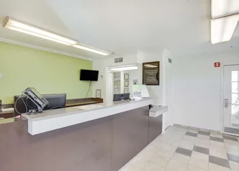 Studio 6 Stafford, TX - Houston - Sugarland hotel thumbnail 3