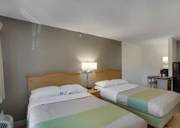 Studio 6 Stafford, TX - Houston - Sugarland hotel thumbnail 6