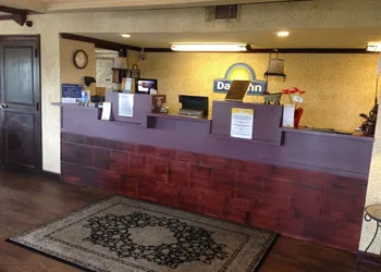 Days Inn by Wyndham Destin hotel thumbnail 5