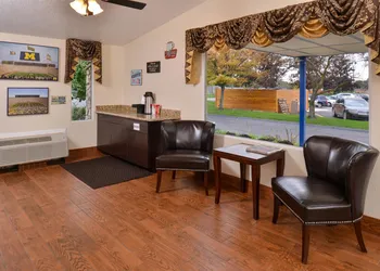 Americas Best Value Inn & Suites Jackson, MI hotel thumbnail 2