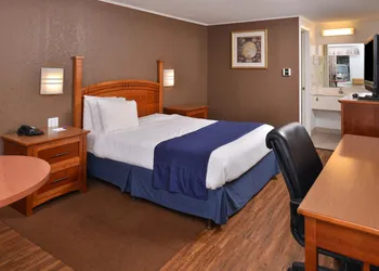 Americas Best Value Inn & Suites Jackson, MI hotel thumbnail 8