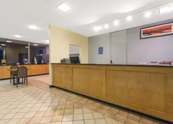 Garden Inn hotel thumbnail 2
