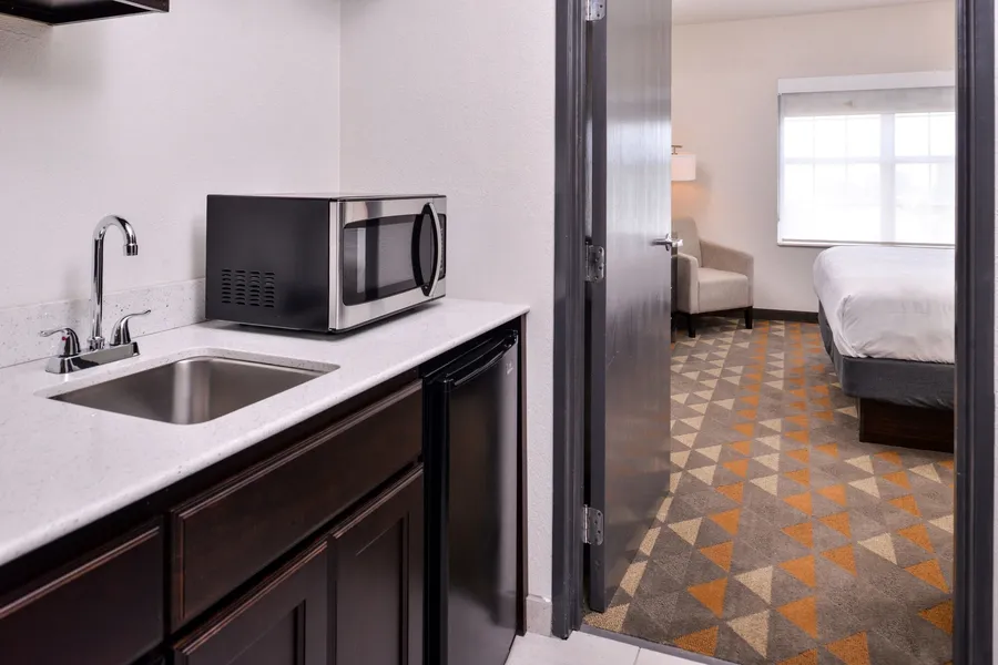 Holiday Inn & Suites Dallas-Addison by IHG hotel detail image 6