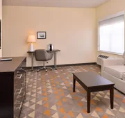 Holiday Inn & Suites Dallas-Addison by IHG hotel detail image 7