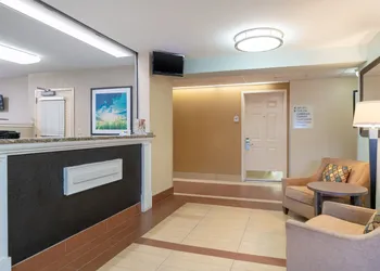 Candlewood Suites Herndon by IHG hotel thumbnail 2