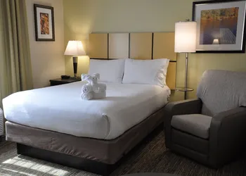 Candlewood Suites Herndon by IHG hotel thumbnail 7