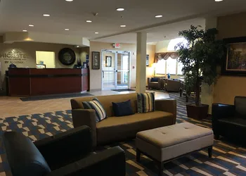 Microtel Inn & Suites by Wyndham Indianapolis Airport hotel thumbnail 3