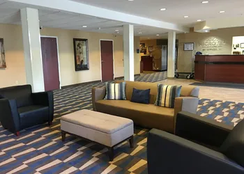 Microtel Inn & Suites by Wyndham Indianapolis Airport hotel thumbnail 7