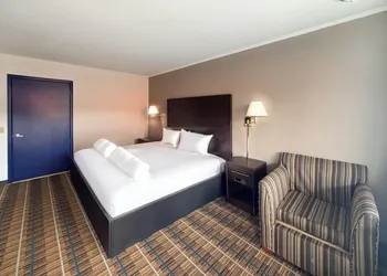 Royal INN hotel thumbnail 3