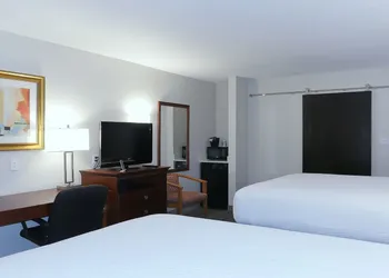 Hotel South Tampa & Suites hotel thumbnail 5