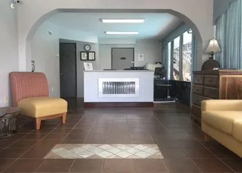Alamar Resort Inn hotel thumbnail 2