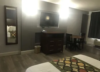 Alamar Resort Inn hotel thumbnail 4