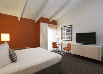 The Inn at Venice Beach hotel thumbnail 7